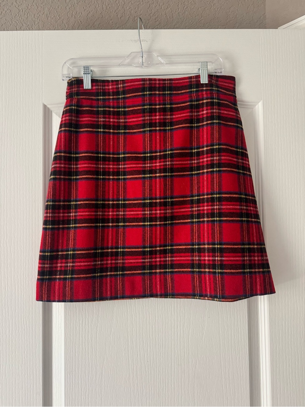 J Crew Holiday Plaid Skirt- Size 6
